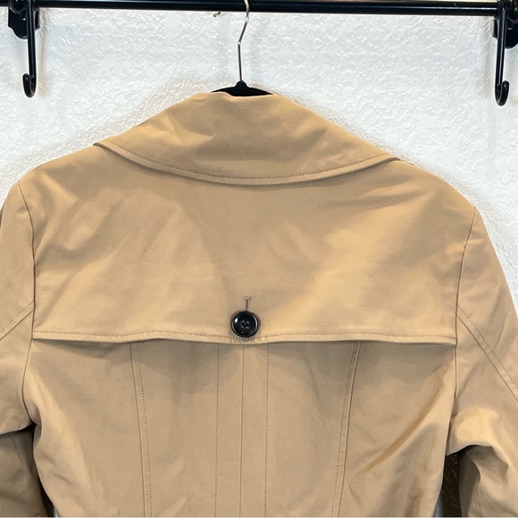 New York & Company Double-Breasted Belted Trench Coat in Tan size Large - Picture 7 of 12